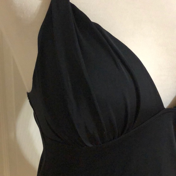 Elegant Black Women's Swimwear - Picture 4 of 6